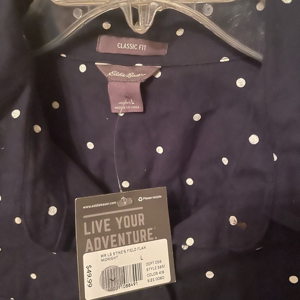 Ladies button down blouse - Picture 2 of 3